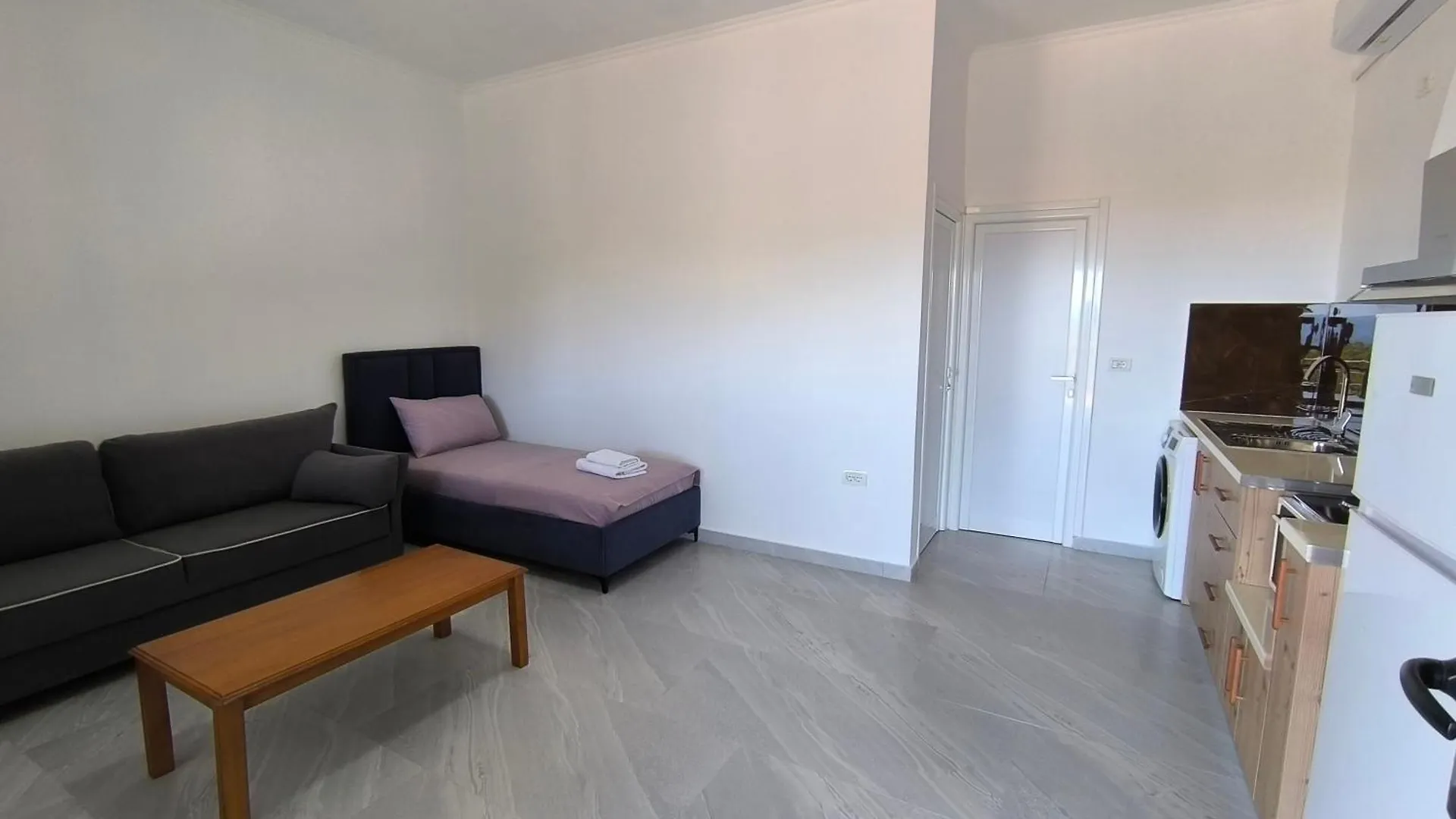 Kaful Apartments Qeparo 0*,