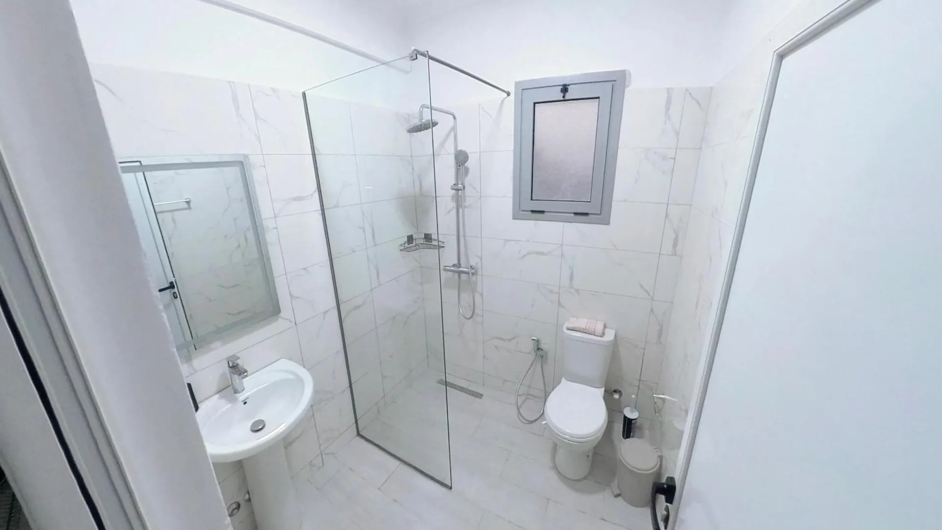 Kaful Apartments Qeparo