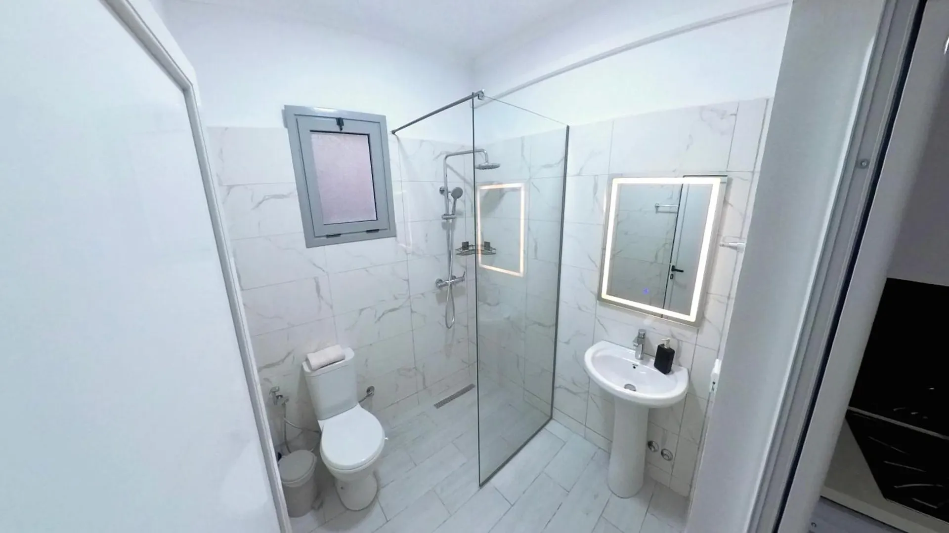 Kaful Apartments Qeparo