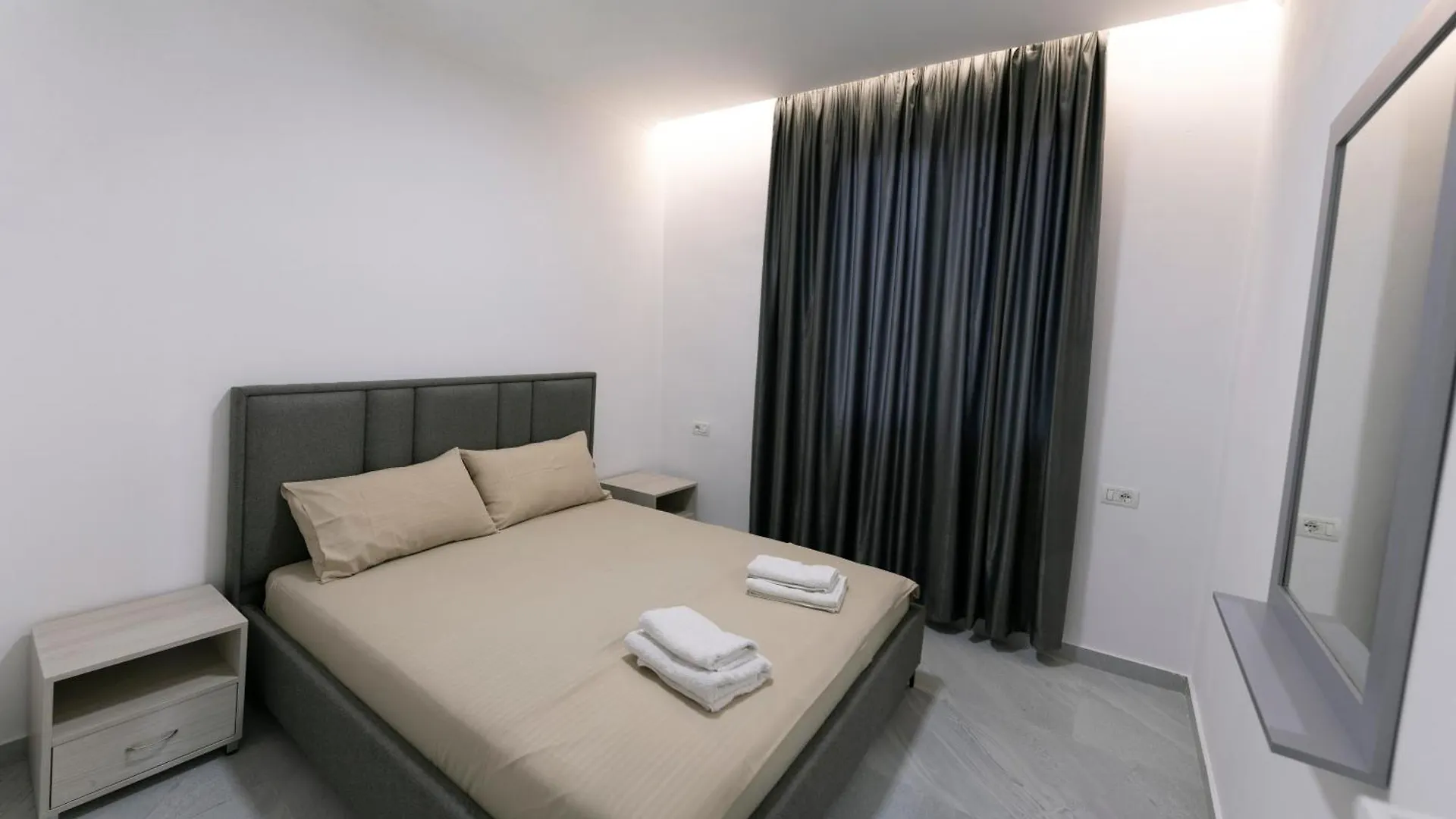 Kaful Apartments Qeparo 0*,  Albania