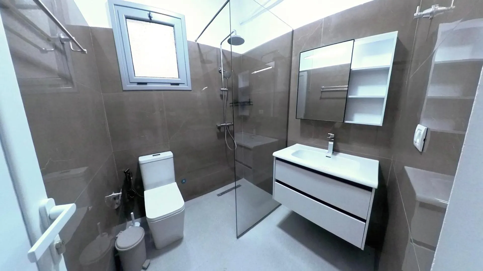 Kaful Apartments Qeparo